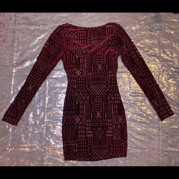 Dress - Picture 2 of 2